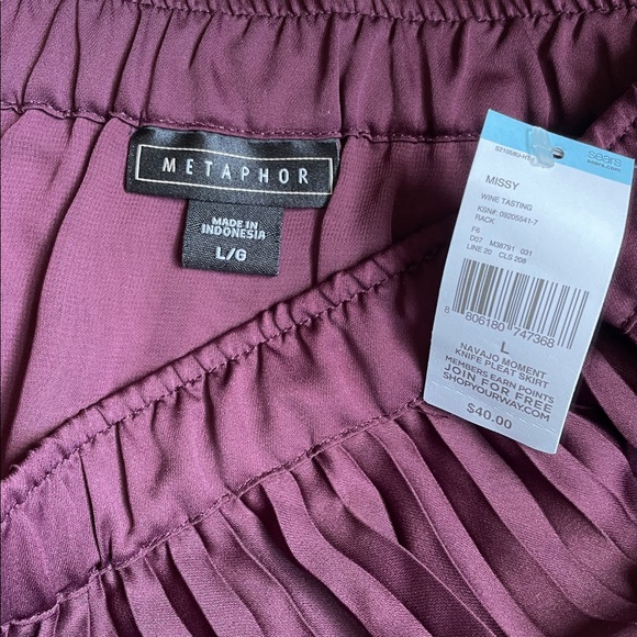 Metaphor mini skirt - Picture 2 of 2